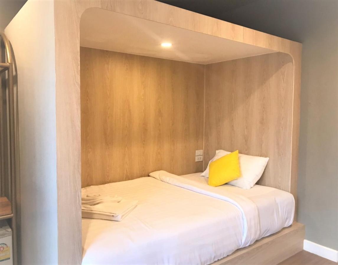La La Moon Krabi Poshtel'N' Pool Bed and Breakfast Εξωτερικό φωτογραφία