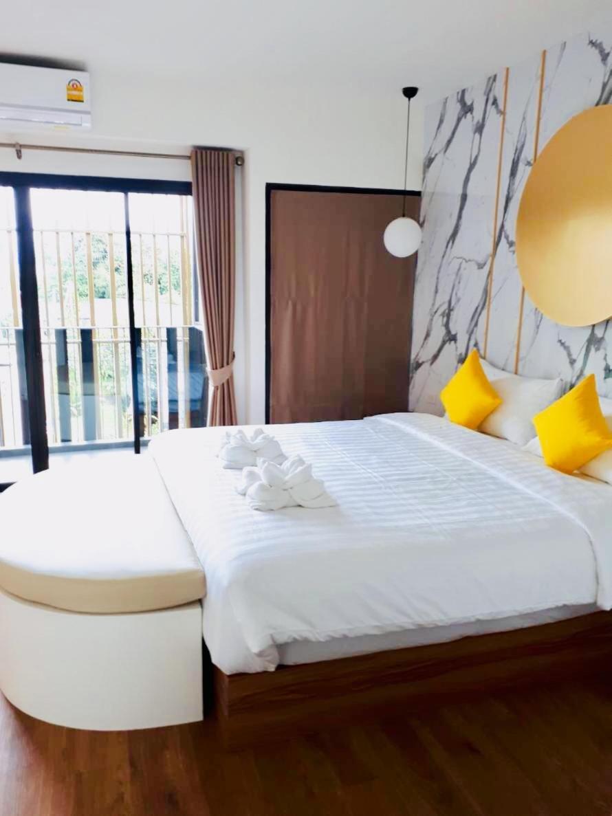 La La Moon Krabi Poshtel'N' Pool Bed and Breakfast Εξωτερικό φωτογραφία