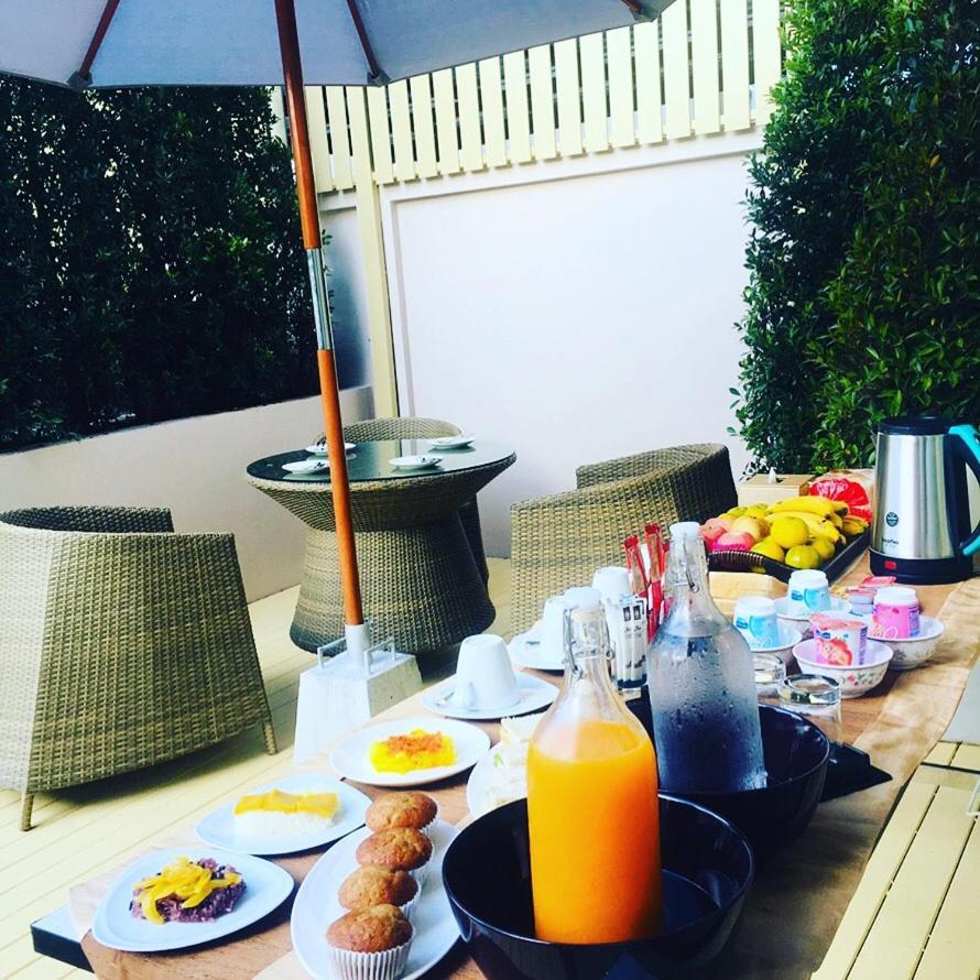 La La Moon Krabi Poshtel'N' Pool Bed and Breakfast Εξωτερικό φωτογραφία